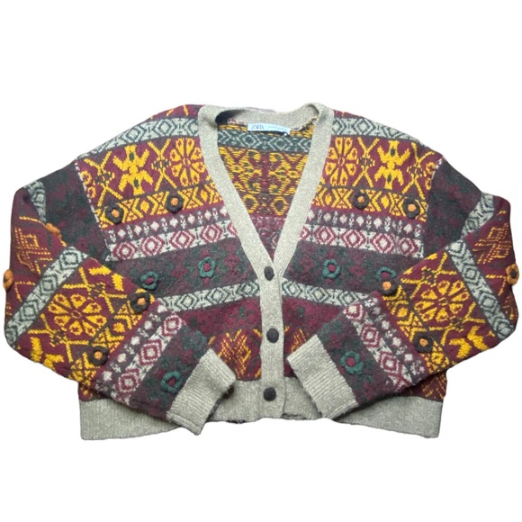 🥮 CROP/WAIST LENGTH CARDIGAN WITH FLOWER APPLIQUÉS | Red multi | Size M-L - Picture 1 of 5
